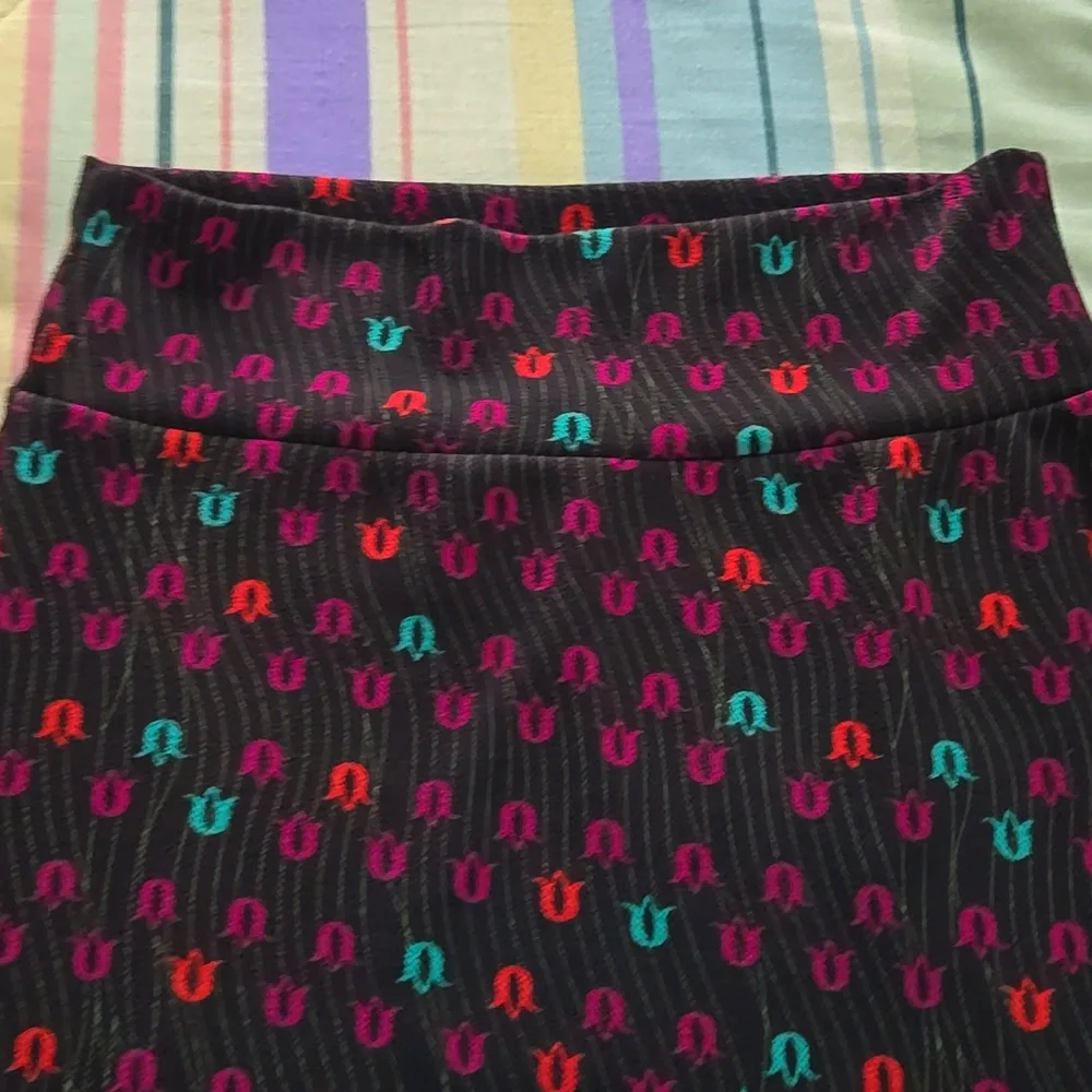 Two LuLaRoe Cassie skirts - Picture 4 of 15